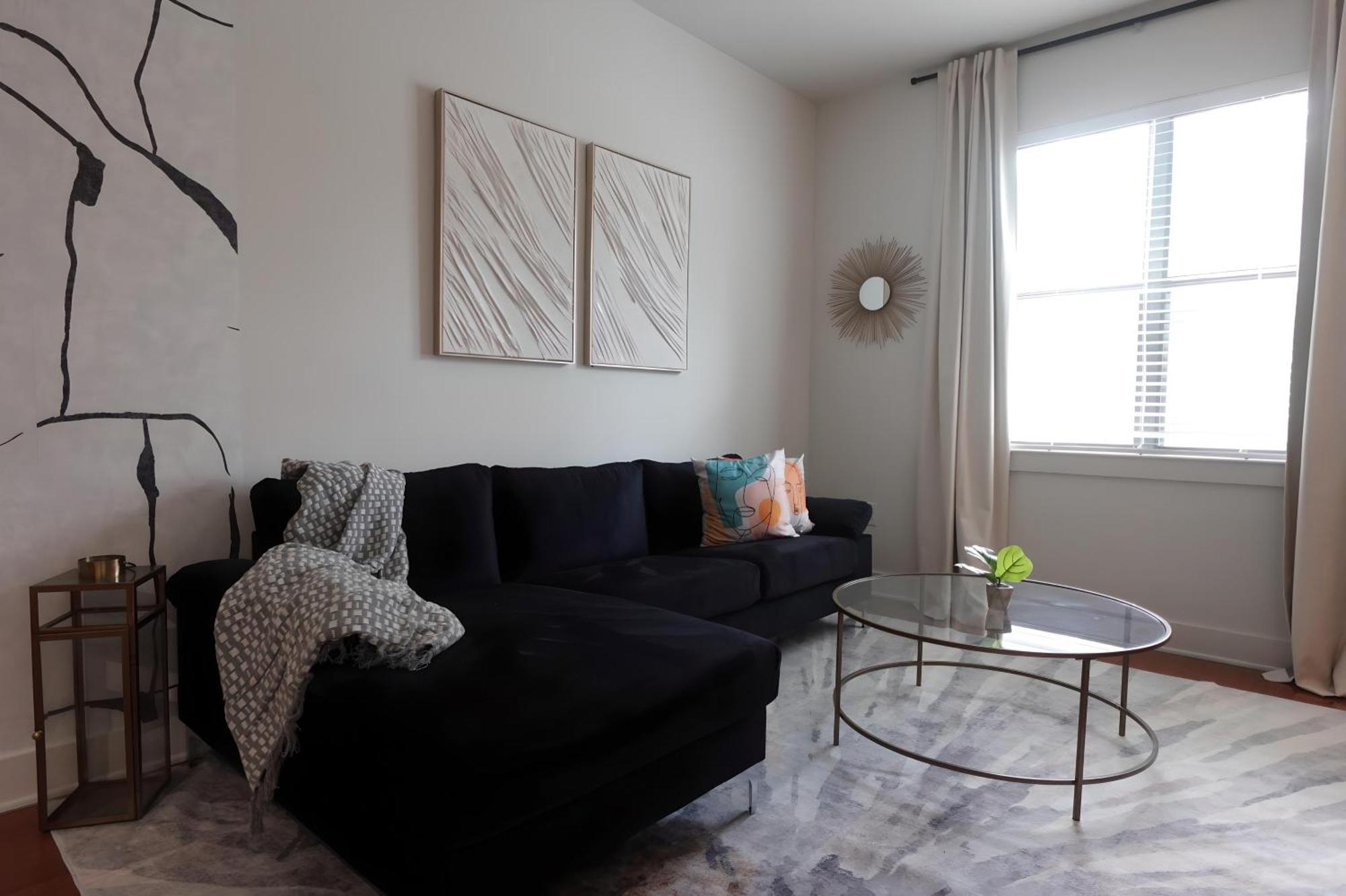Urban Oasis Your Perfect Getaway In The Heart Of Downtown! Apartment Houston Exterior photo